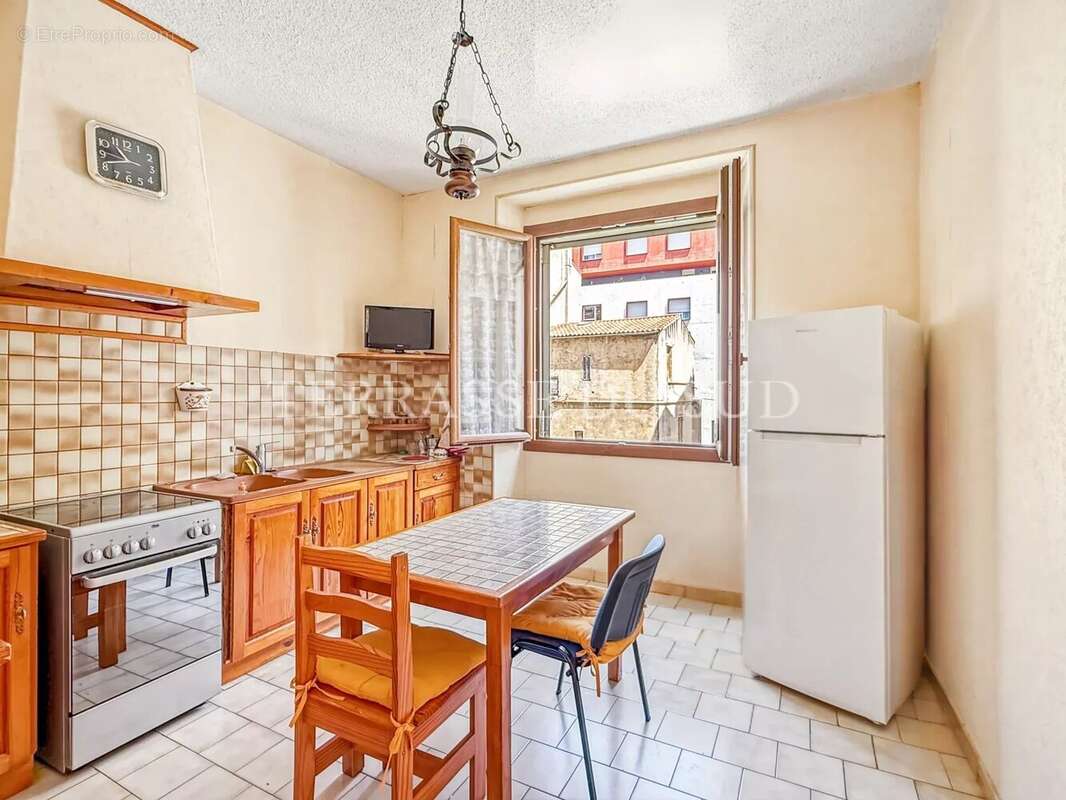 Appartement à MARSEILLE-5E
