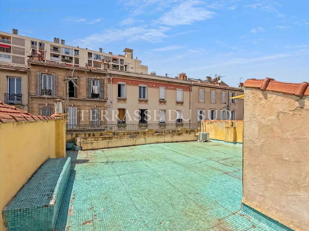 Appartement à MARSEILLE-5E