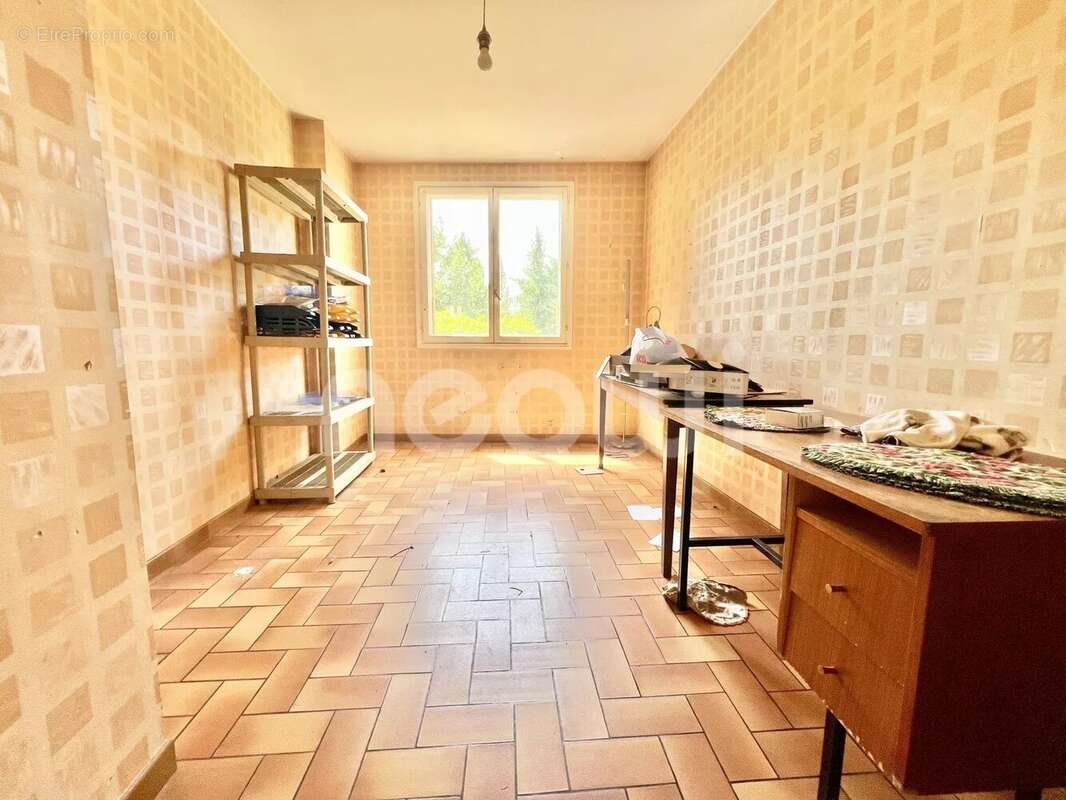 Appartement à MARINGUES