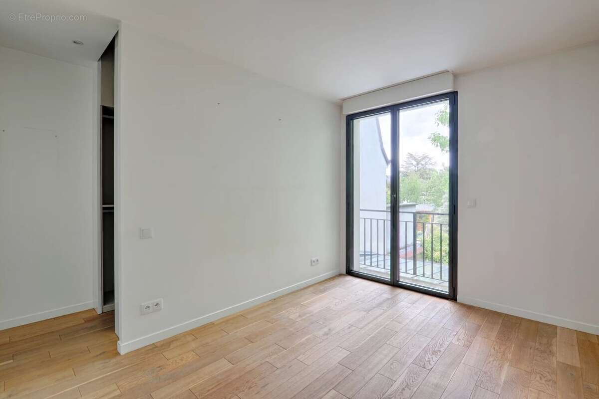 Maison à SAINT-MAUR-DES-FOSSES