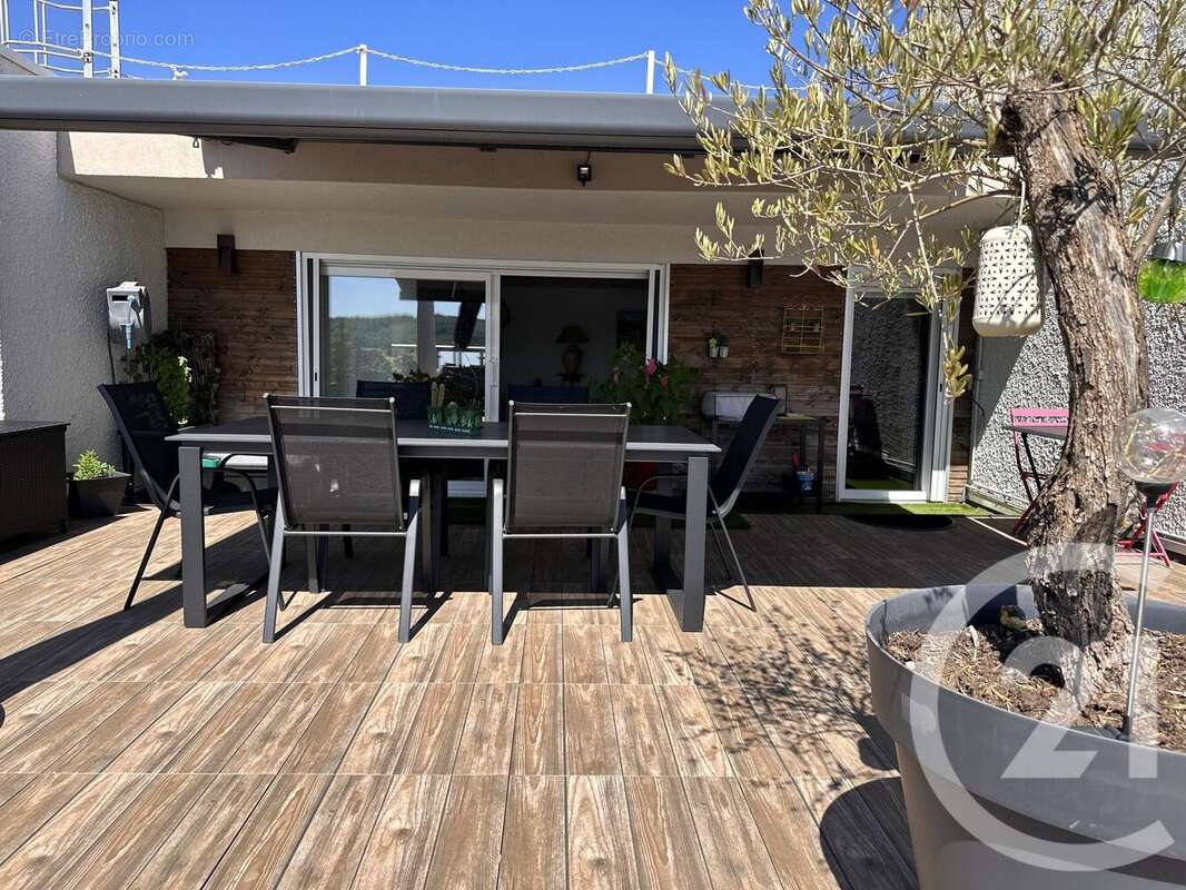 Appartement à REALMONT