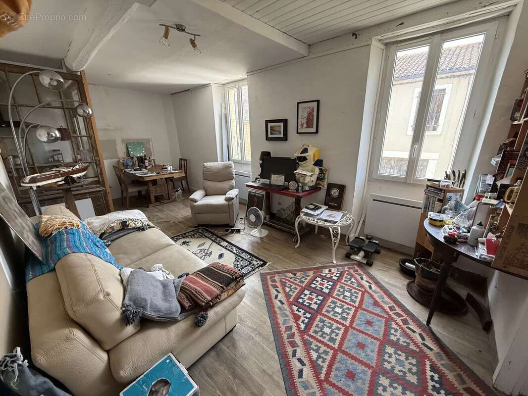 Appartement à AIGNAN