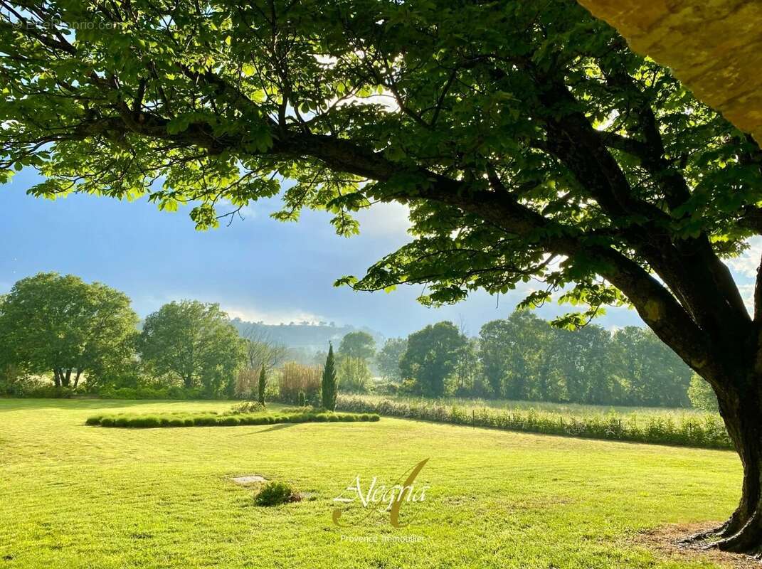 Maison à FOX-AMPHOUX