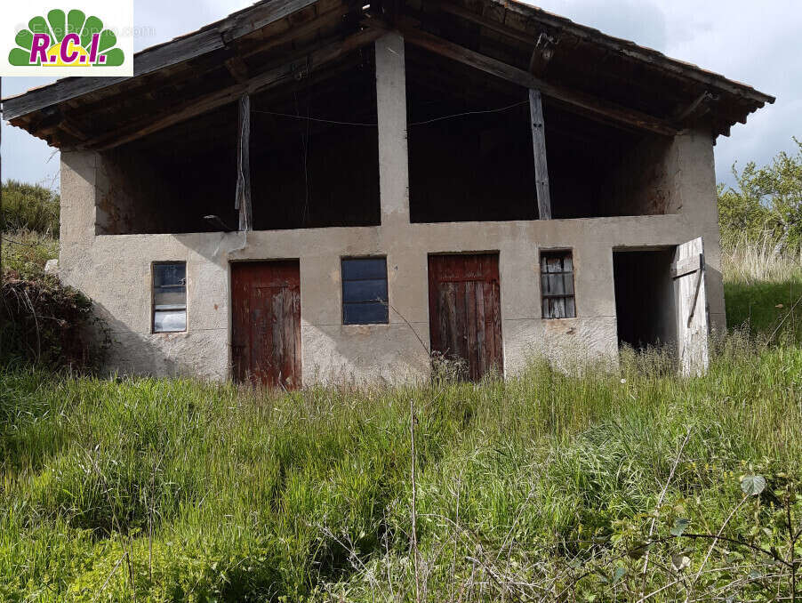 Maison à SAINT-BONNET-LE-CHATEAU