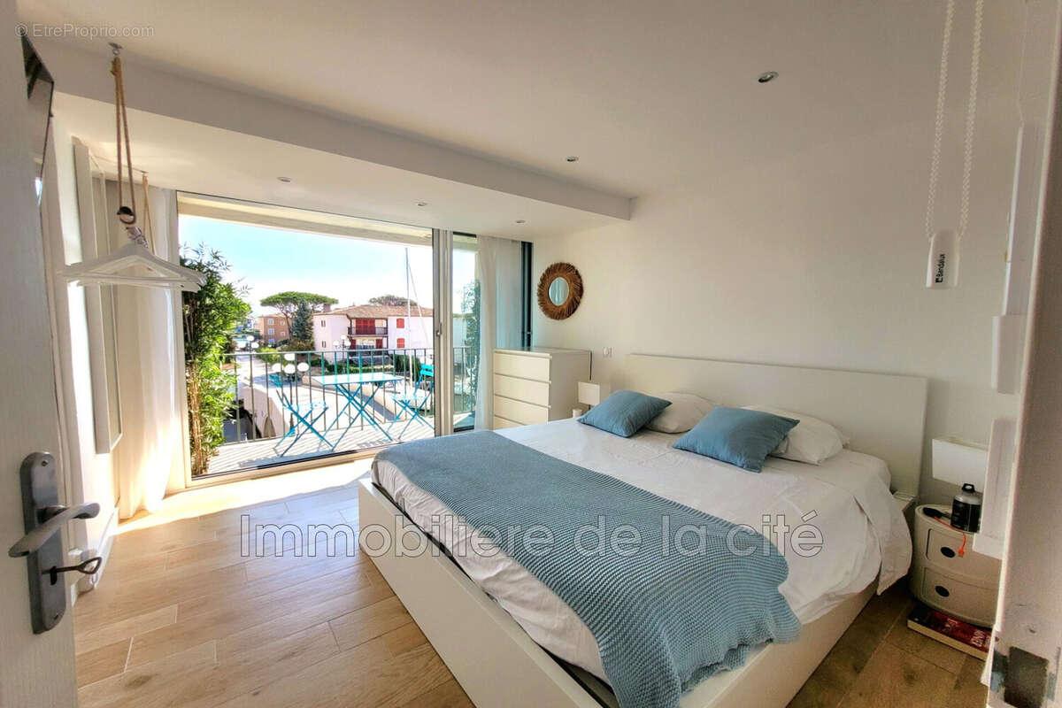 Appartement à GRIMAUD