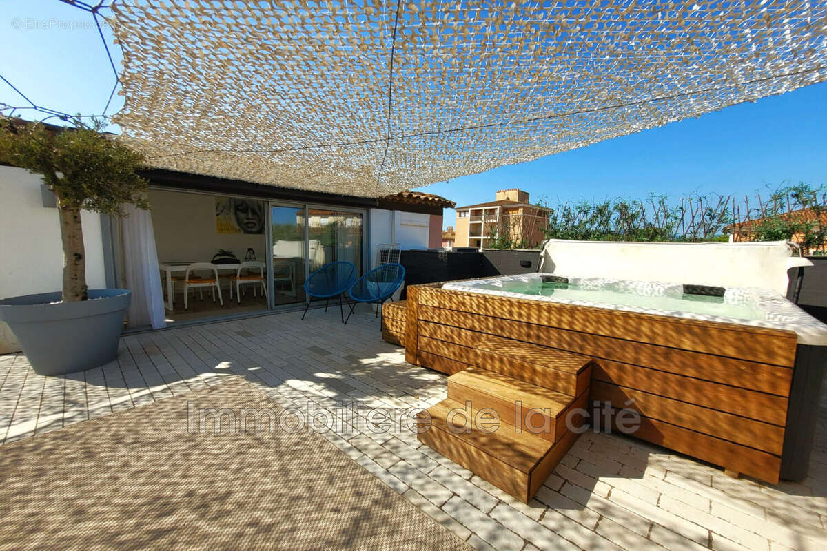 Appartement à GRIMAUD