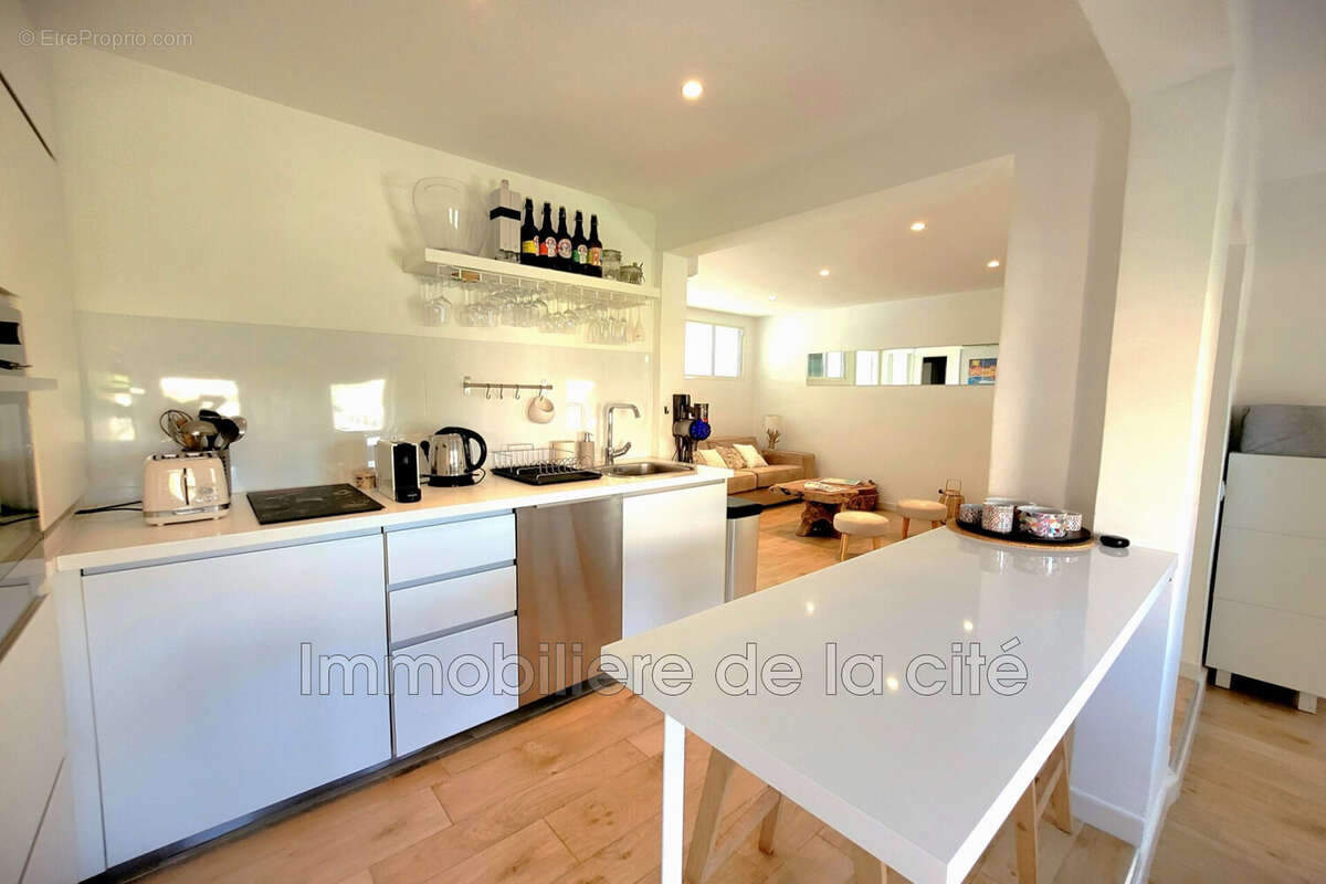 Appartement à GRIMAUD