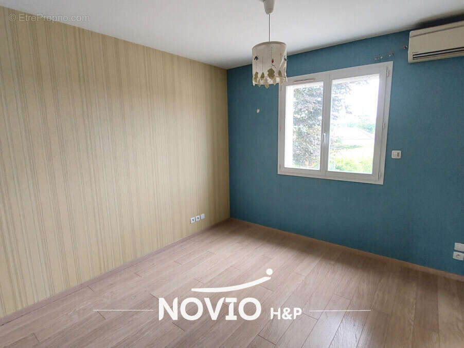 Commerce à CHASSENEUIL-DU-POITOU