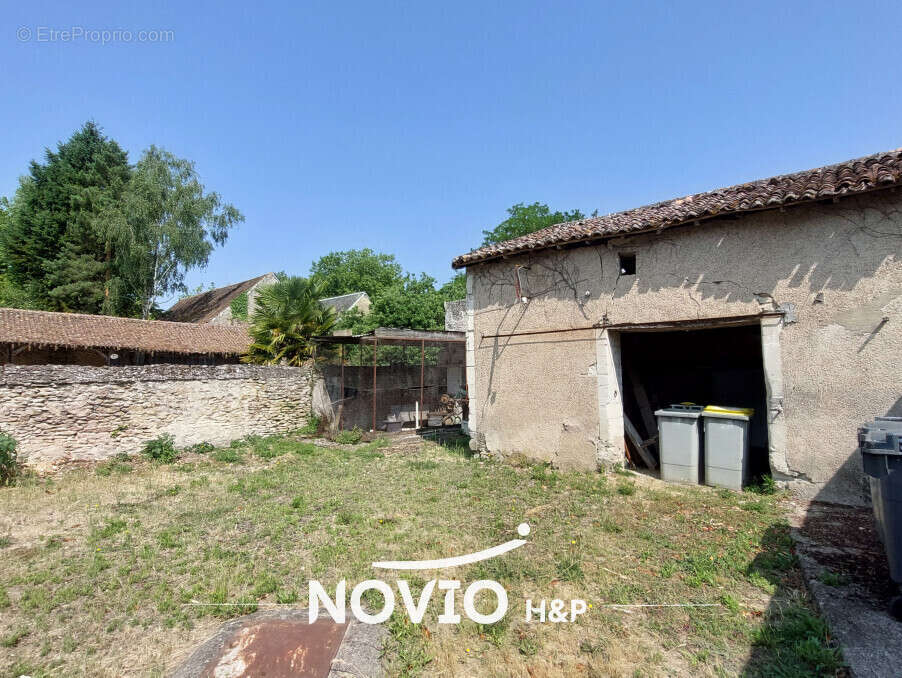 Appartement à LENCLOITRE