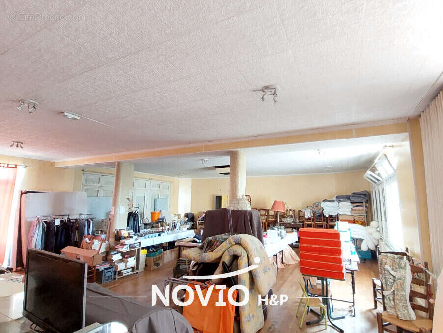 Appartement à LENCLOITRE