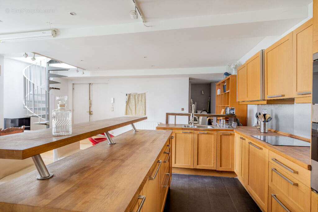 Appartement à PARIS-19E