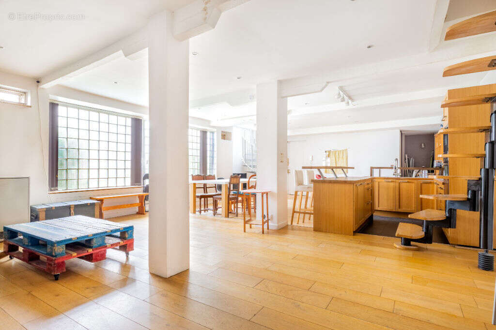 Appartement à PARIS-19E