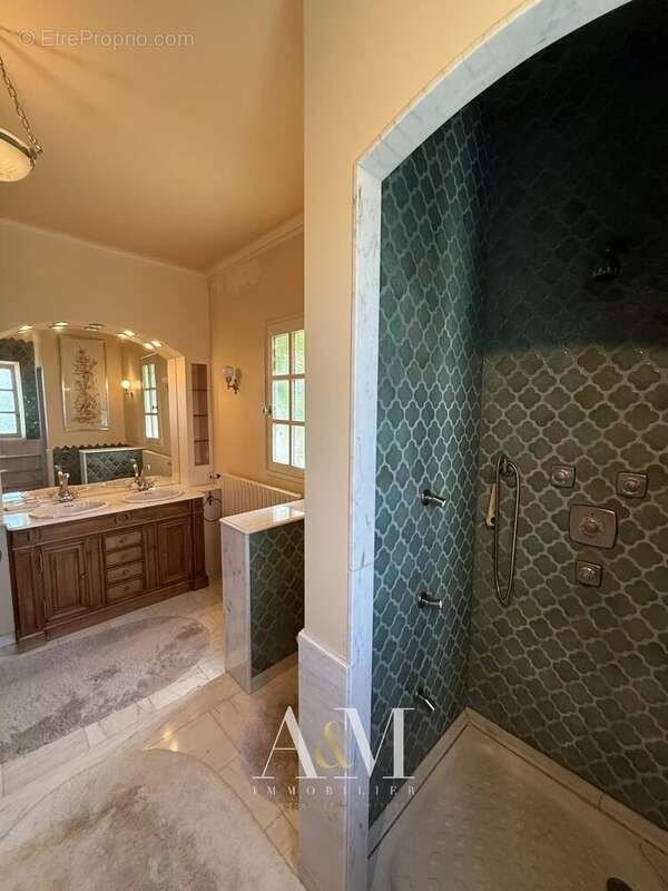 Maison à SAINT-FLOUR