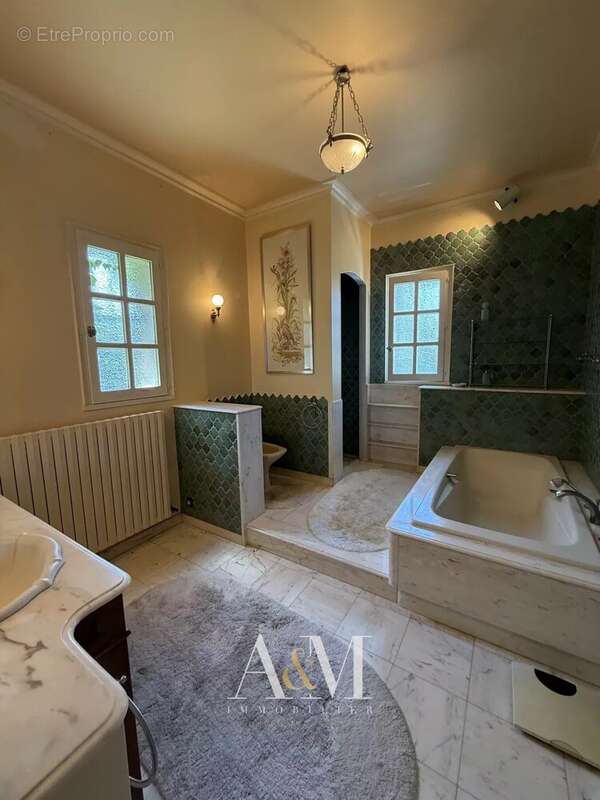 Maison à SAINT-FLOUR