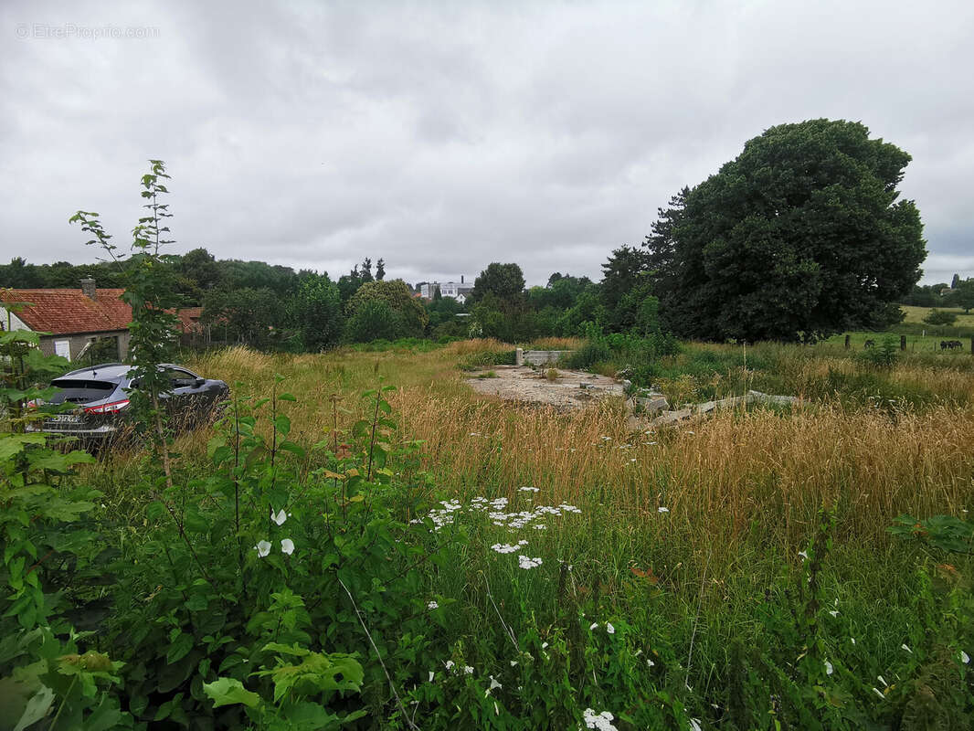 Terrain à SAILLY-FLIBEAUCOURT