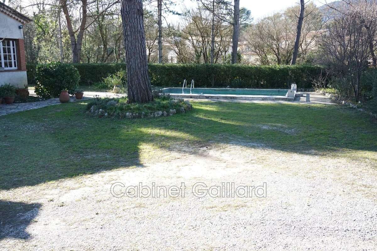 Maison à PEYMEINADE