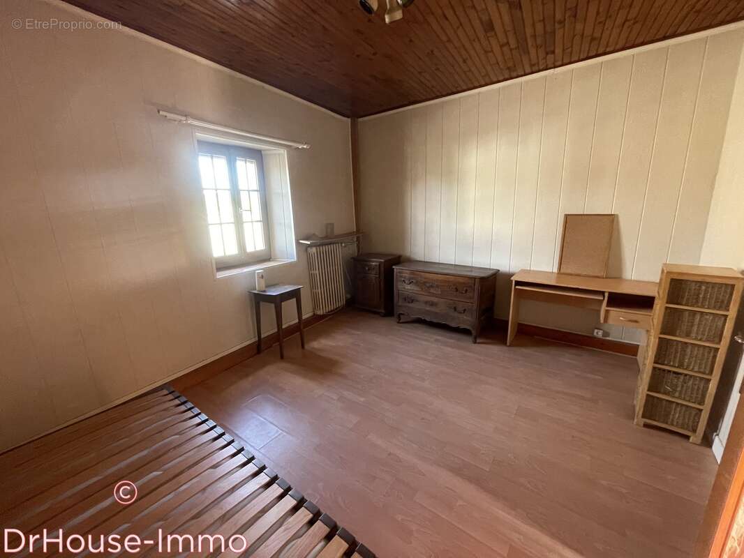 Maison à BAGNEAUX-SUR-LOING