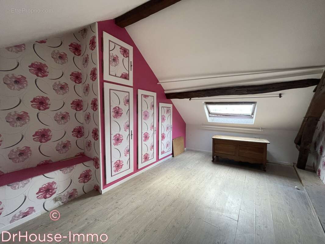 Maison à BAGNEAUX-SUR-LOING