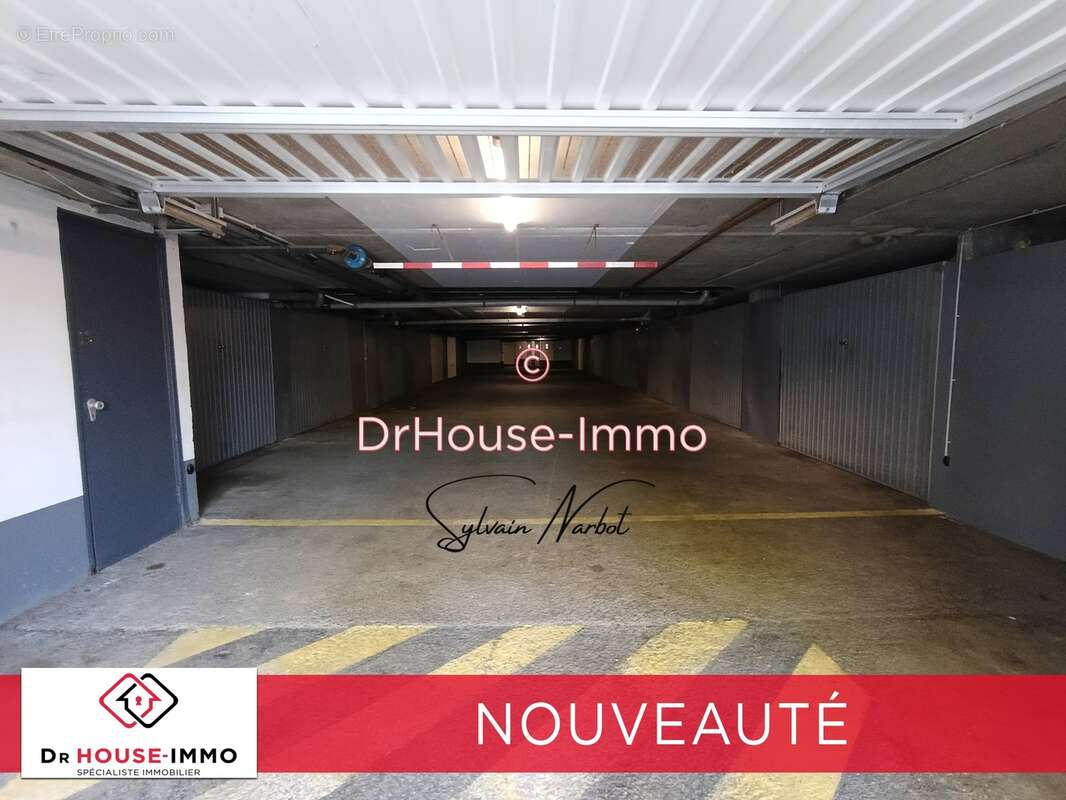 Parking à LE GRAU-DU-ROI