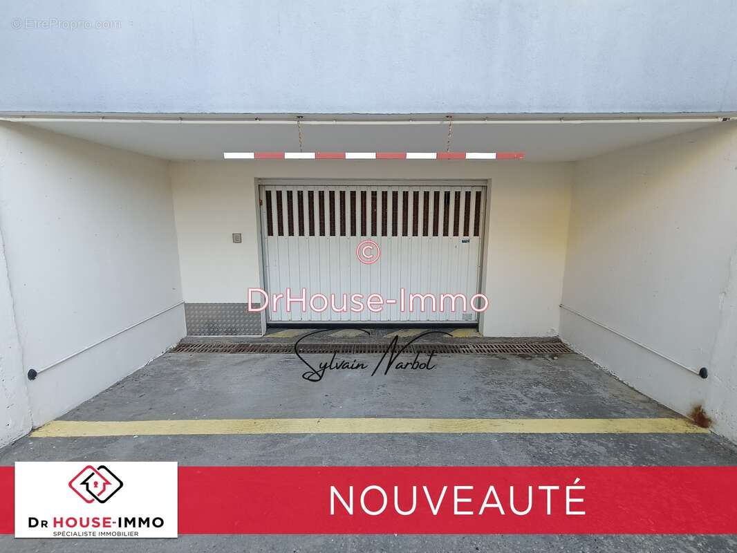 Parking à LE GRAU-DU-ROI