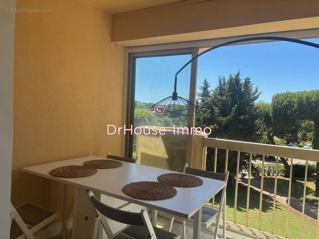 Appartement à SIX-FOURS-LES-PLAGES