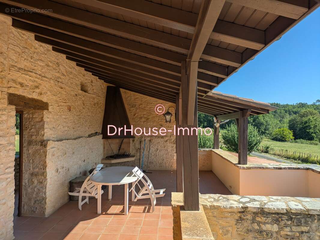 Maison à SAINT-POMPONT