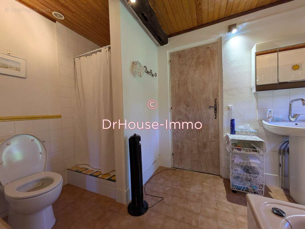 Maison à SAINT-POMPONT