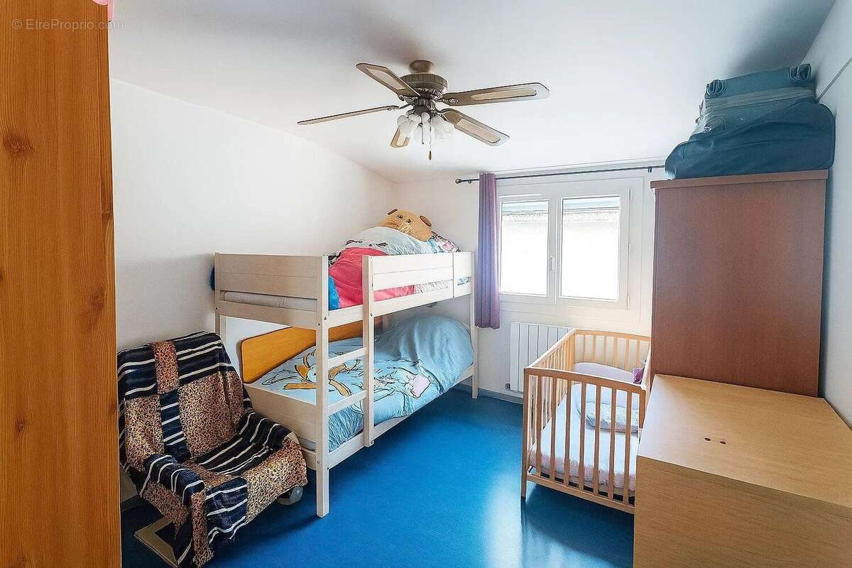 Maison à SAINT-HILAIRE-DE-LUSIGNAN