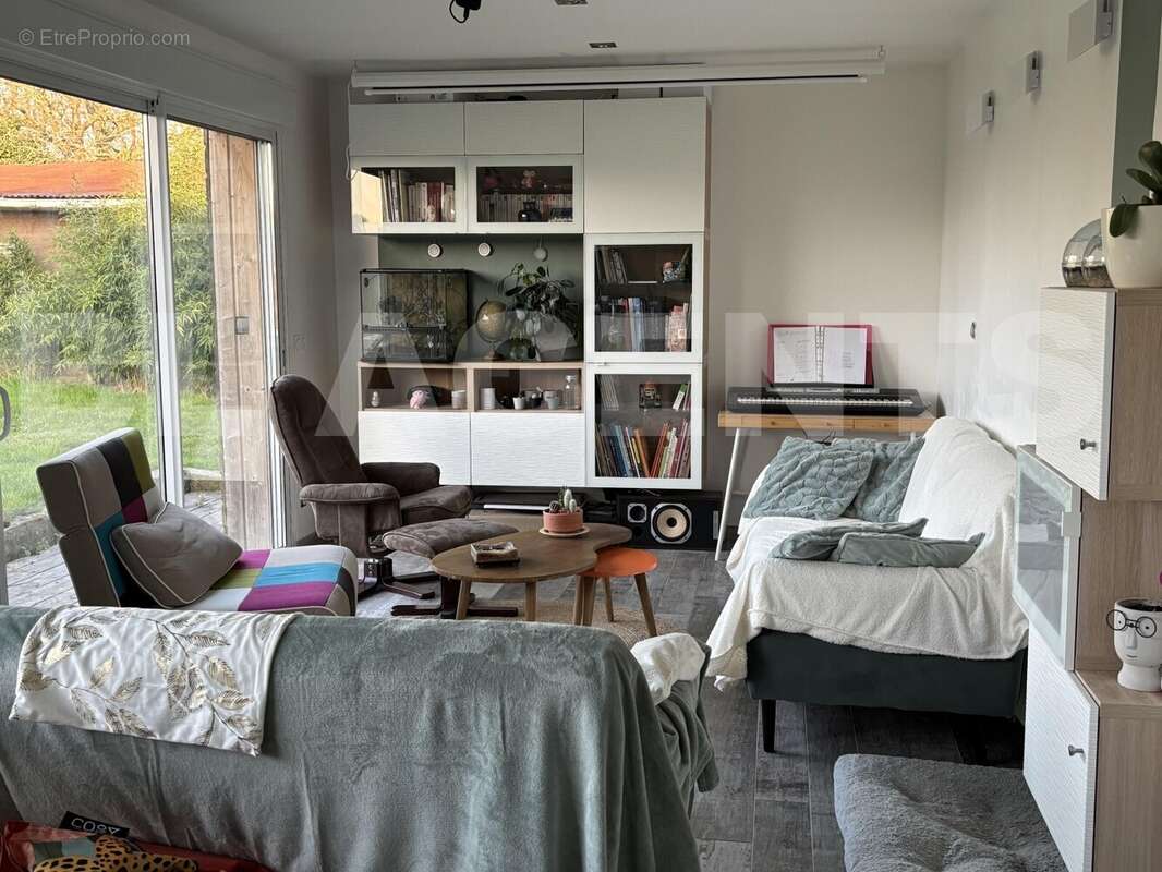 image00024 - Maison à BETZ