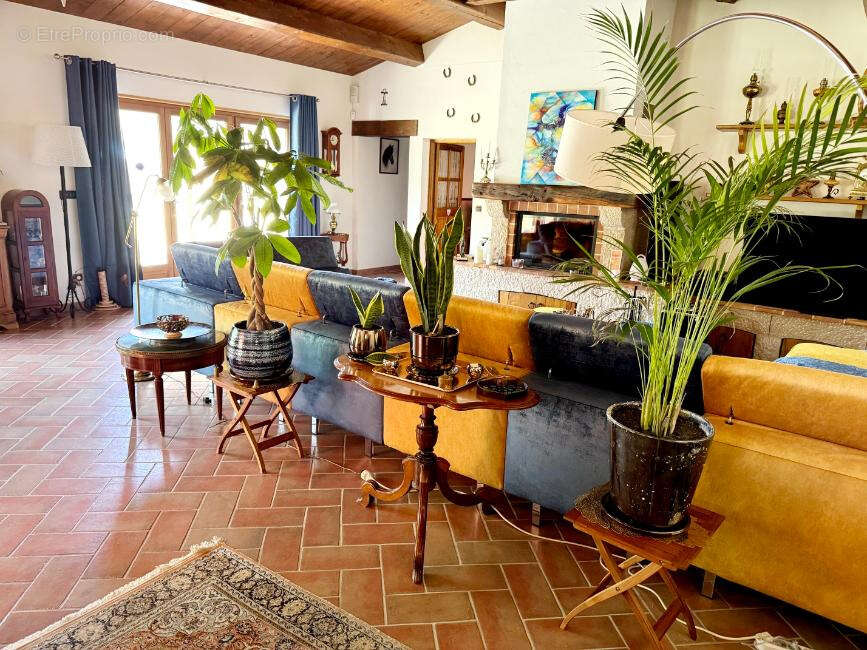 Maison à DRAGUIGNAN