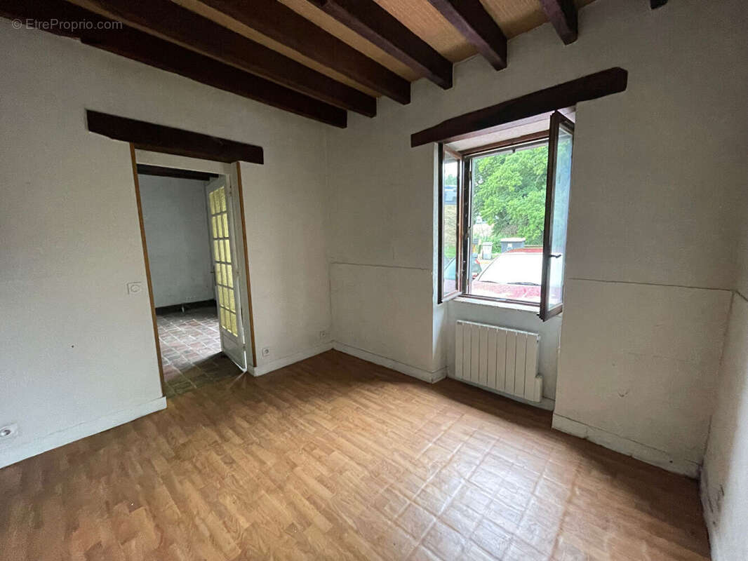 Appartement à EPERNON
