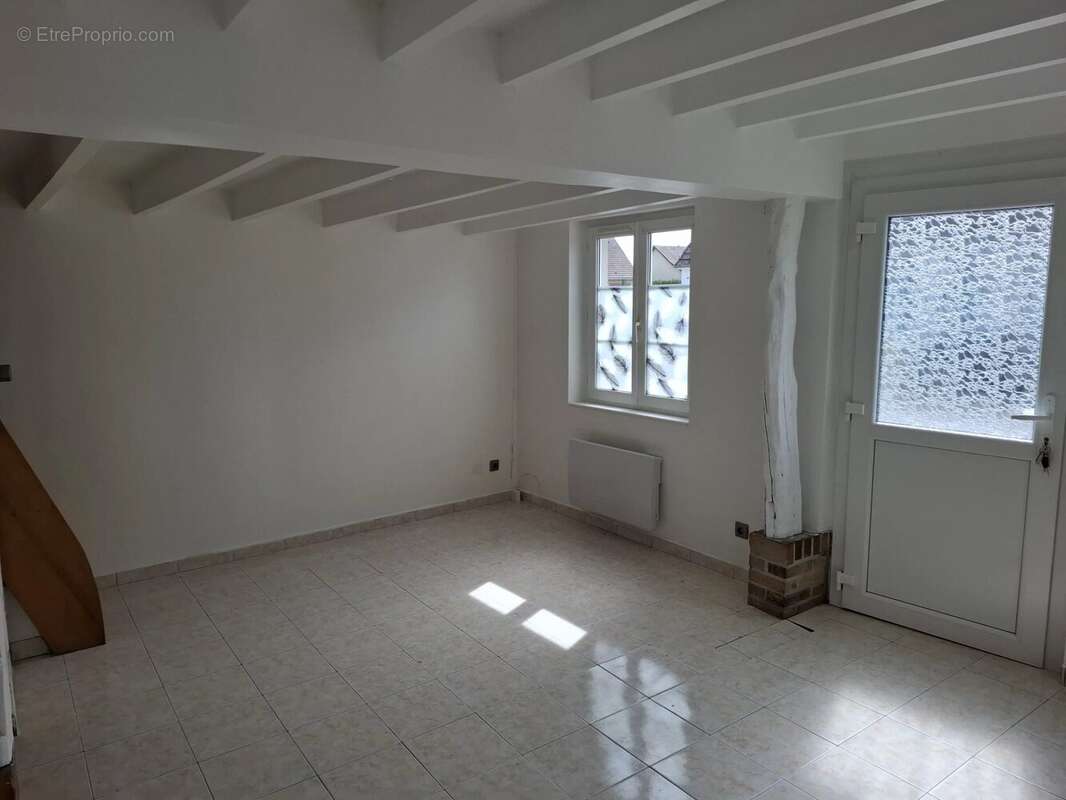 Maison à GRANDVILLIERS