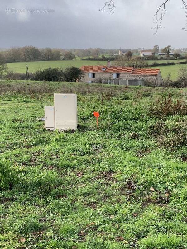 Terrain à OLONNE-SUR-MER