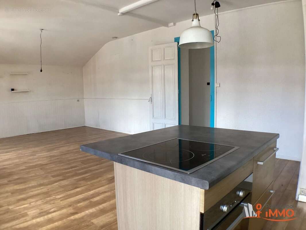 Appartement à LA RICAMARIE