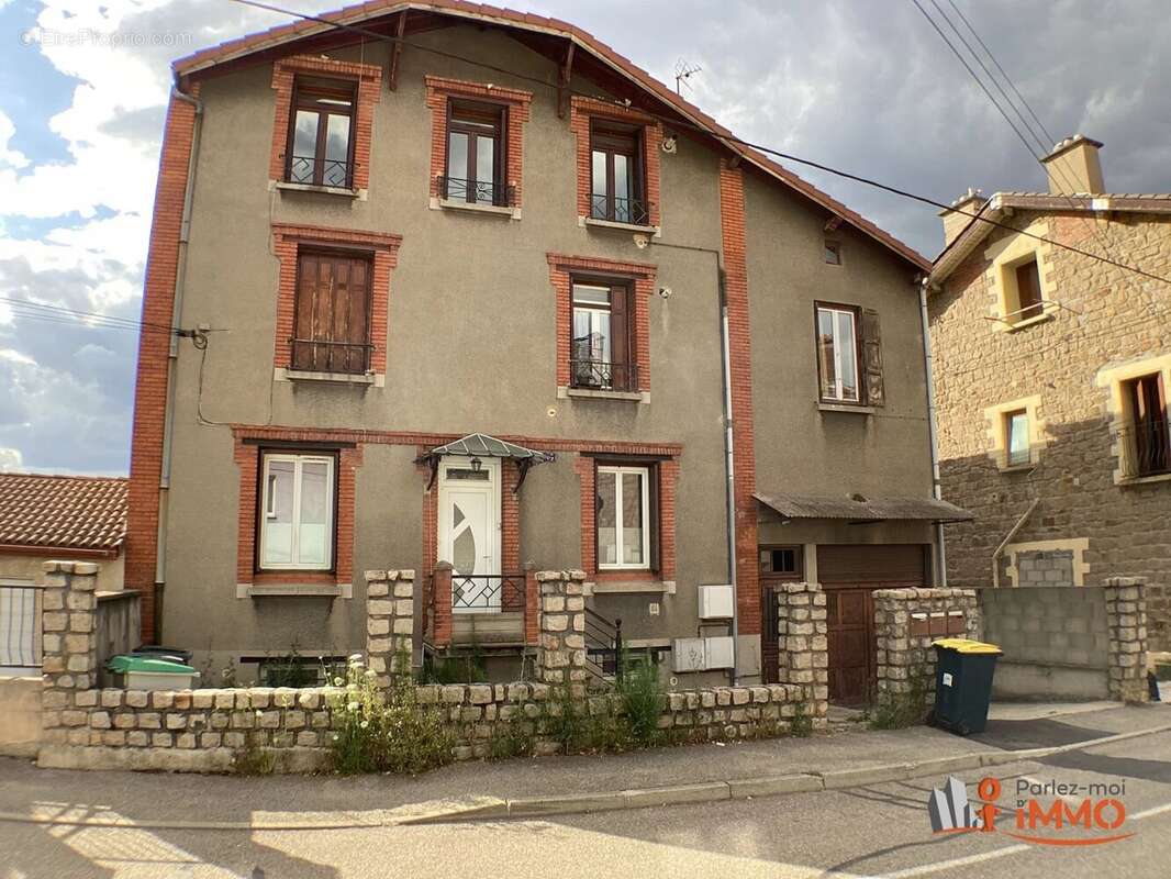 Appartement à LA RICAMARIE