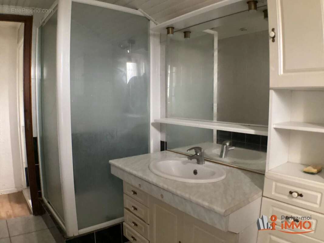 Appartement à LA RICAMARIE