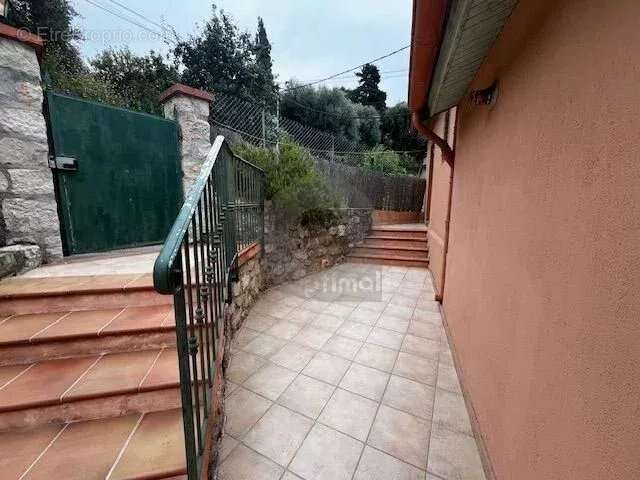 Maison à SAINTE-AGNES