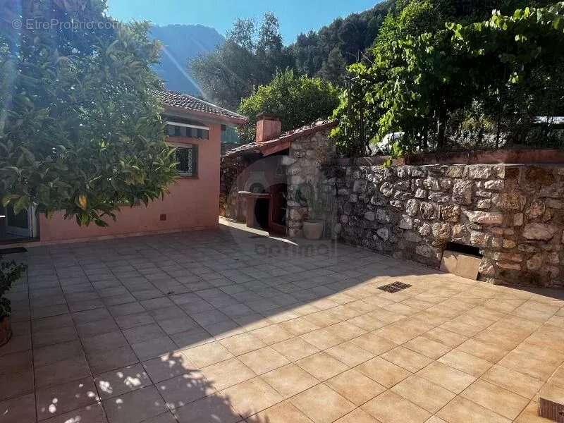 Maison à SAINTE-AGNES