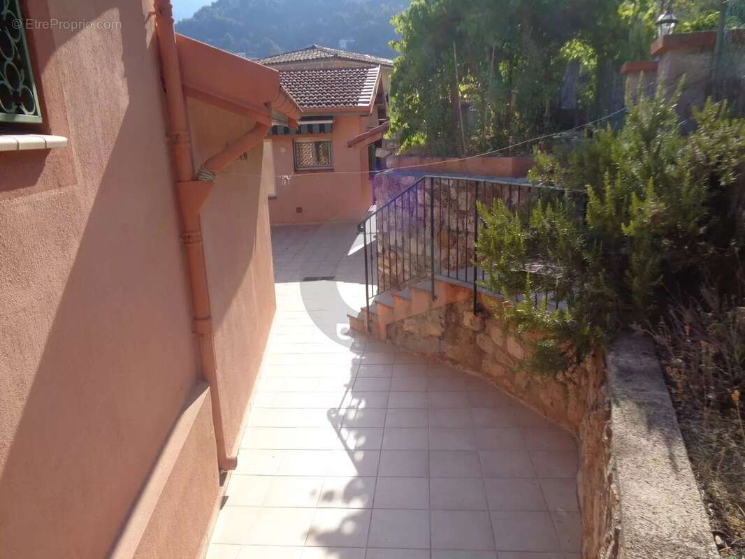 Maison à SAINTE-AGNES