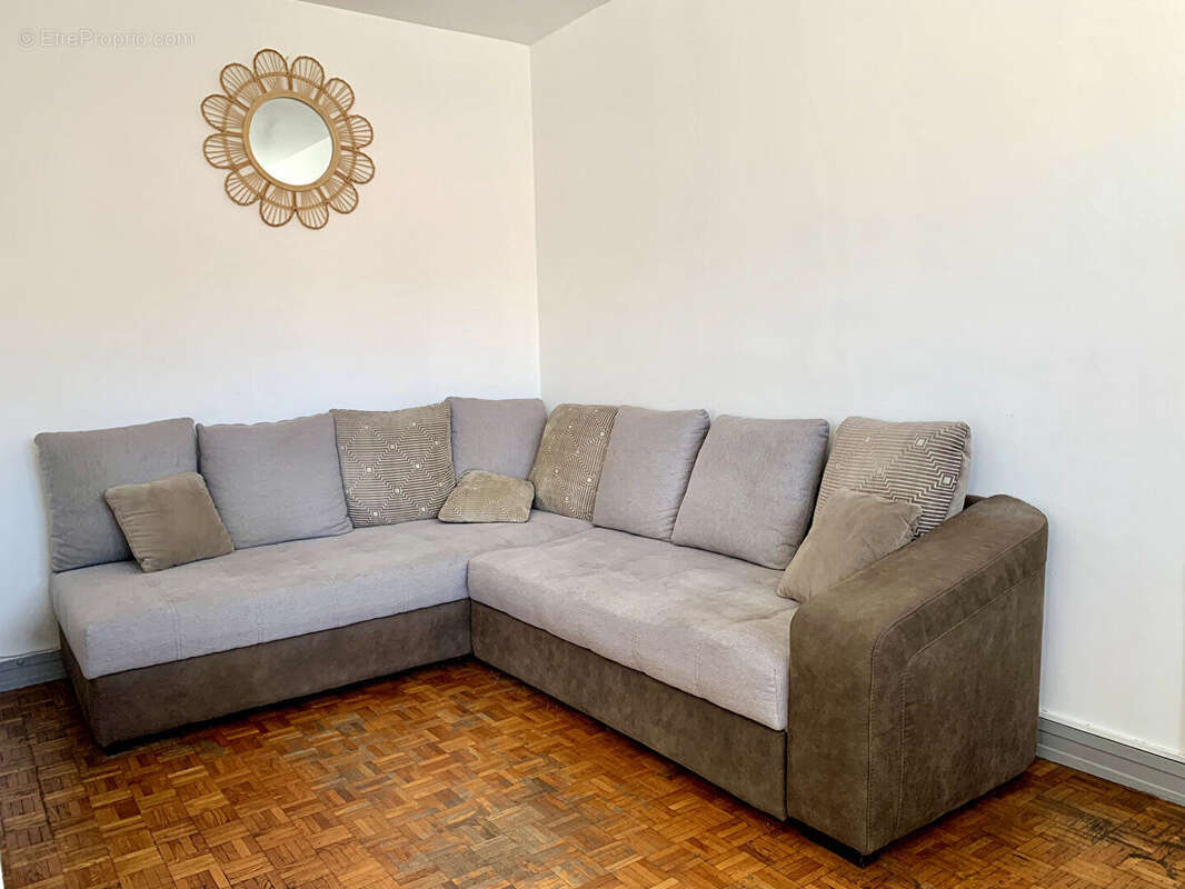 Appartement à MARSEILLE-5E