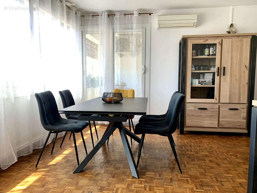 Appartement à MARSEILLE-5E