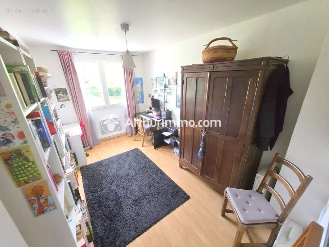 Maison à SAVIGNY-LE-TEMPLE