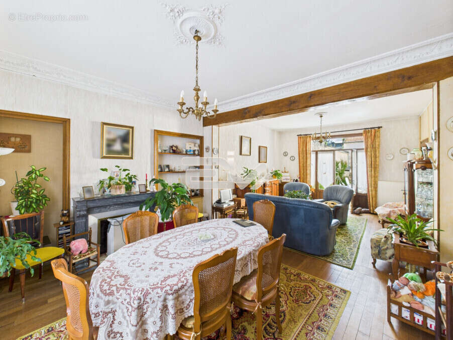 Maison à FERE-EN-TARDENOIS