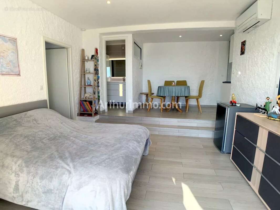 Maison à LES ISSAMBRES