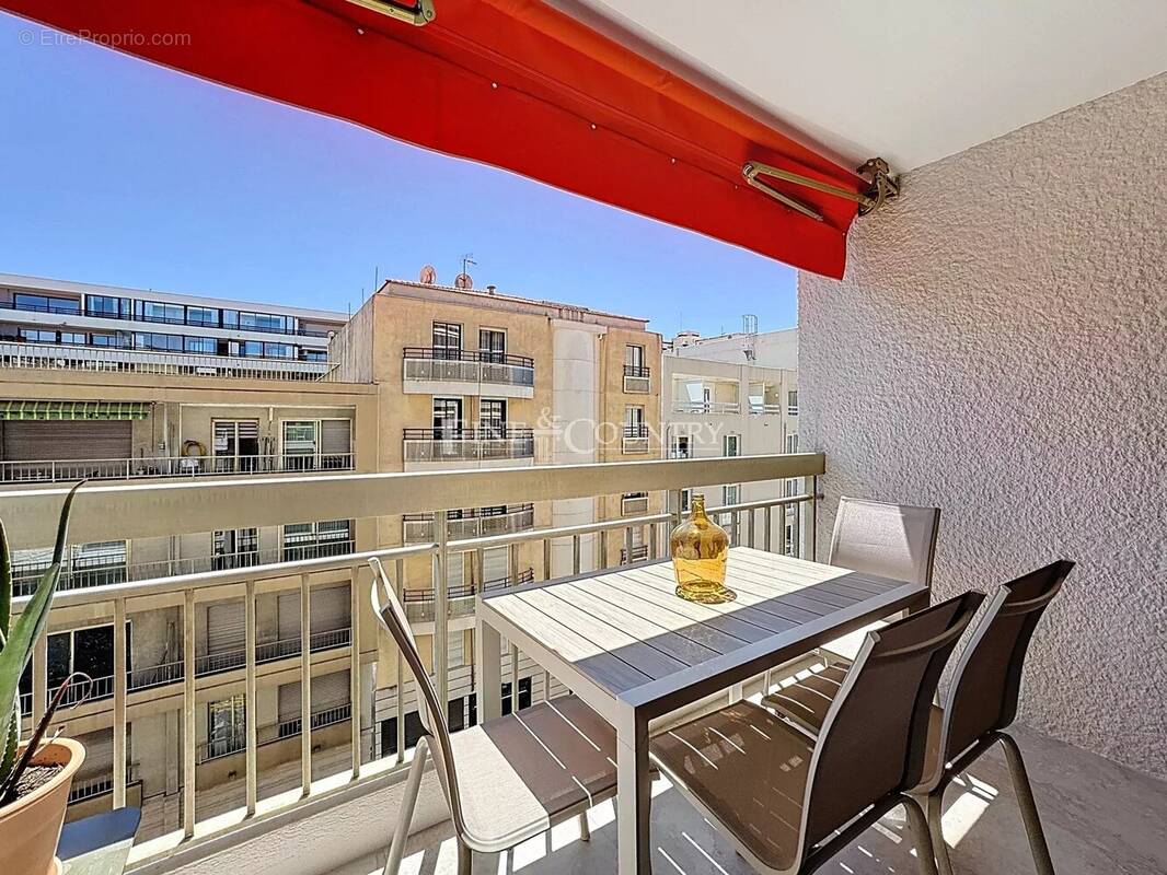 Appartement à CANNES