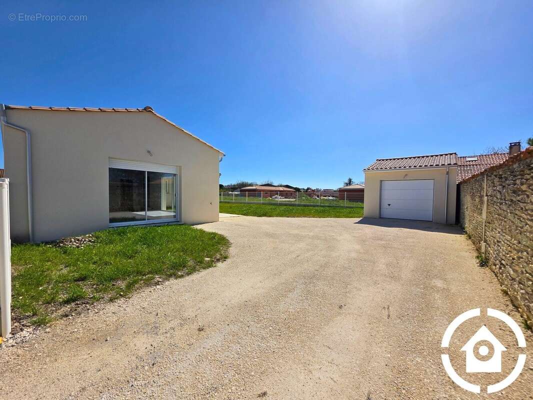 Maison à CHATEAUBERNARD