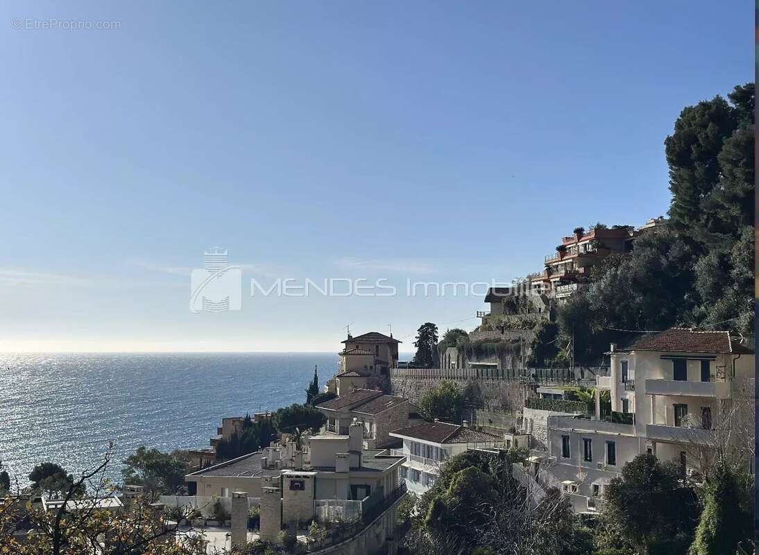 Appartement à ROQUEBRUNE-CAP-MARTIN