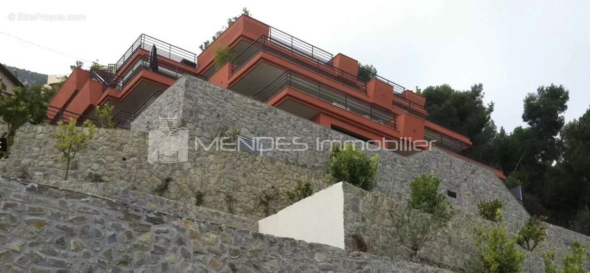 Appartement à ROQUEBRUNE-CAP-MARTIN