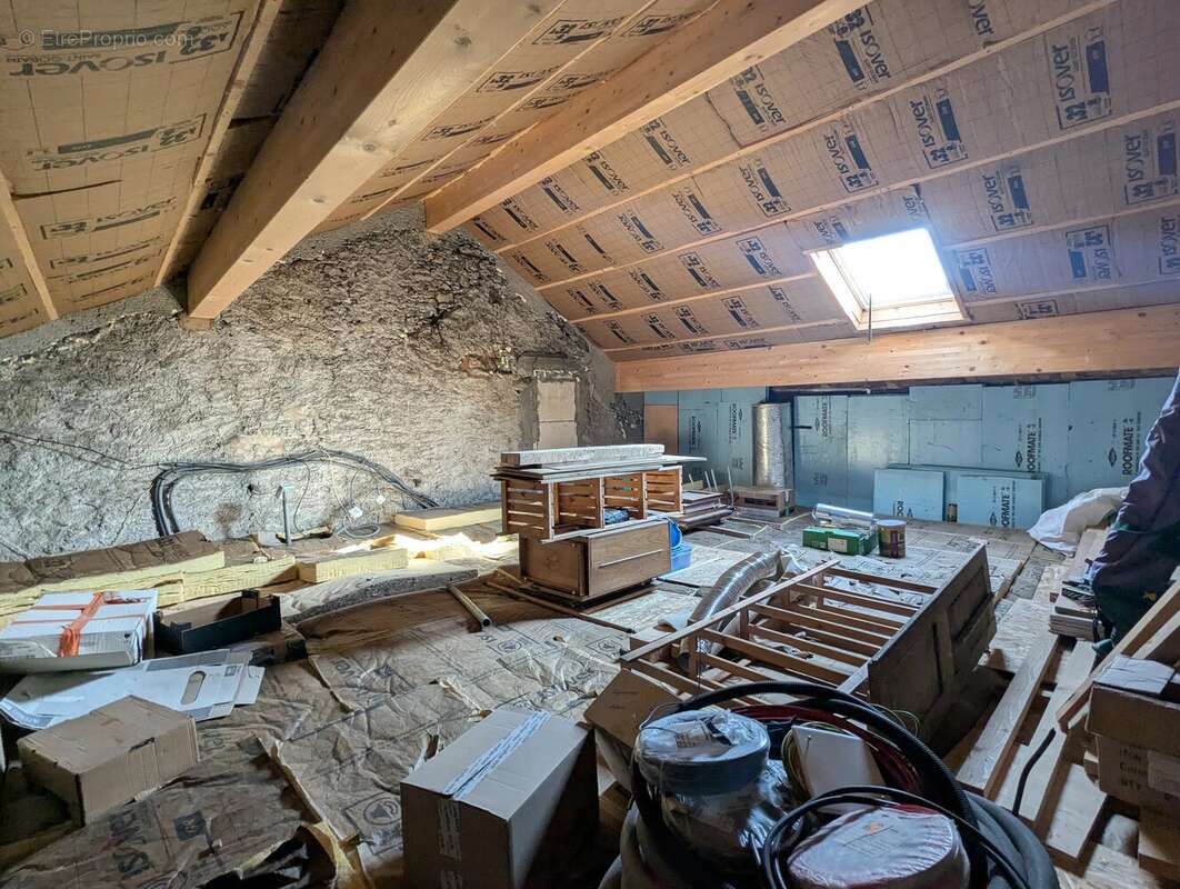 Appartement à TANINGES