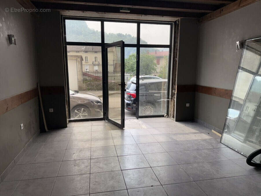 Commerce à SAINT-CLAUDE